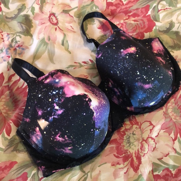 TORRID Size 44F Universe OuterSpace Soft Padded Underwire Black Print $59 NEW - Picture 2 of 16